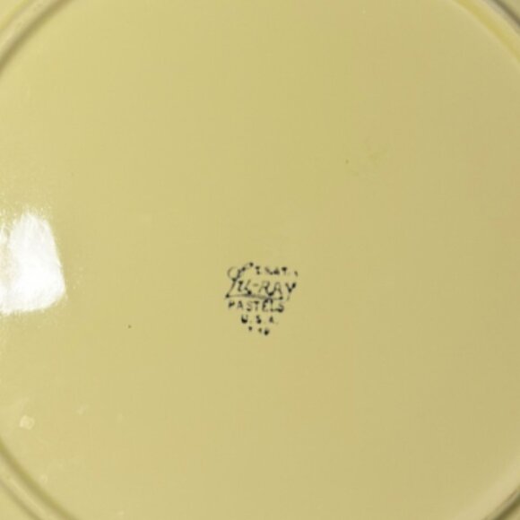 3 Vintage Lu-Ray Pastels -  Round Serving Platter, Salt & Pepper, Gravy Boat - Picture 4 of 16